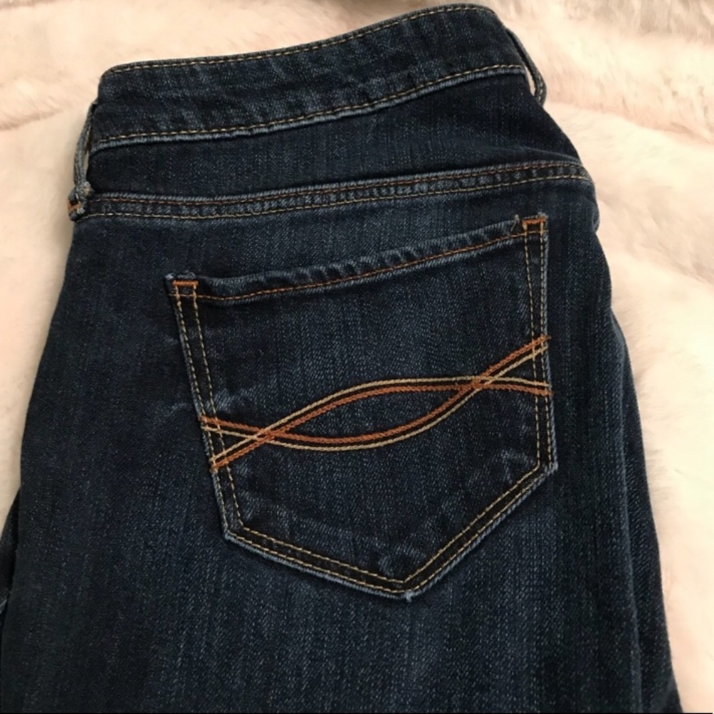 *Like new* Abercrombie Vintage bootcut jeans - Picture 2 of 8